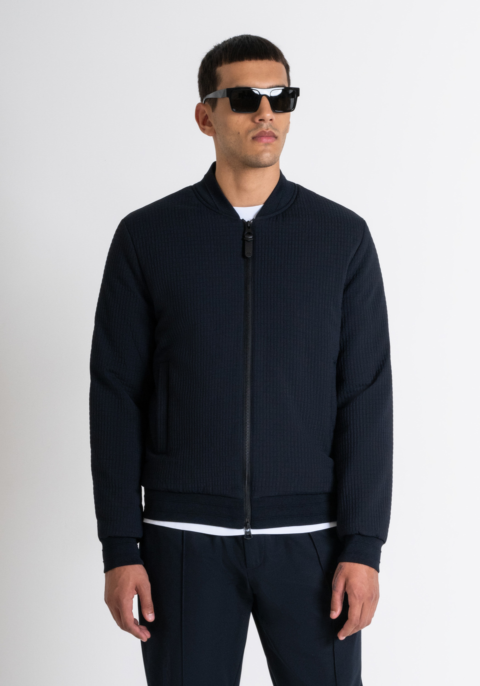 GIUBBOTTO BOMBER REGULAR FIT IN TESSUTO TECNICO BLU CON IMBOTTITURA - Antony Morato Online Shop