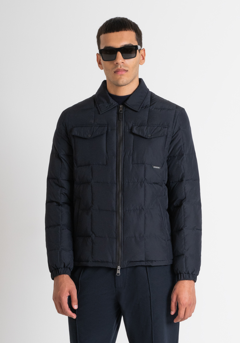 GIUBBOTTO REGULAR FIT IN TESSUTO TECNICO BLU CON IMBOTTITURA SORONA® DUPONT - Antony Morato Online Shop