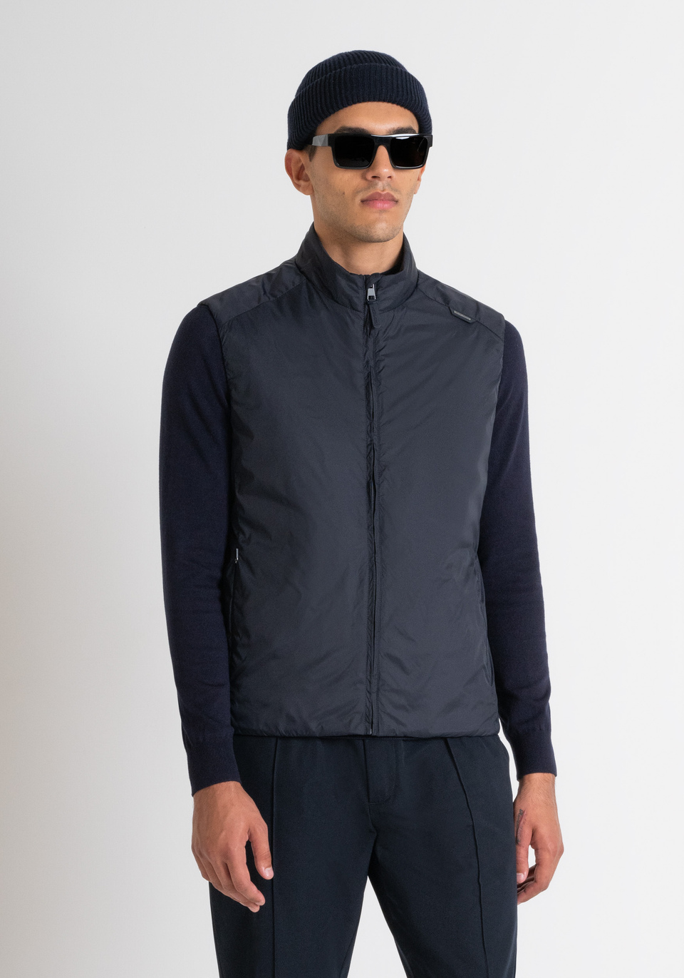 REGULAR FIT LIGHTWEIGHT NYLON JACKET WITH DUPONT SORONA SYNTHETIC PADDING - Antony Morato Online Shop