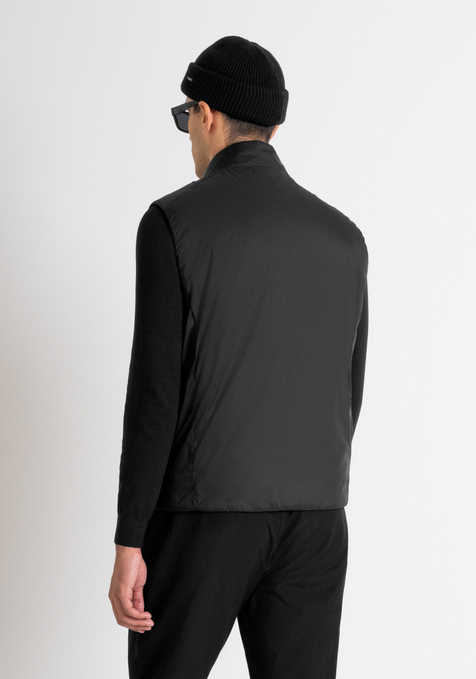 REGULAR FIT LIGHTWEIGHT NYLON JACKET WITH DUPONT SORONA SYNTHETIC PADDING - Antony Morato Online Shop