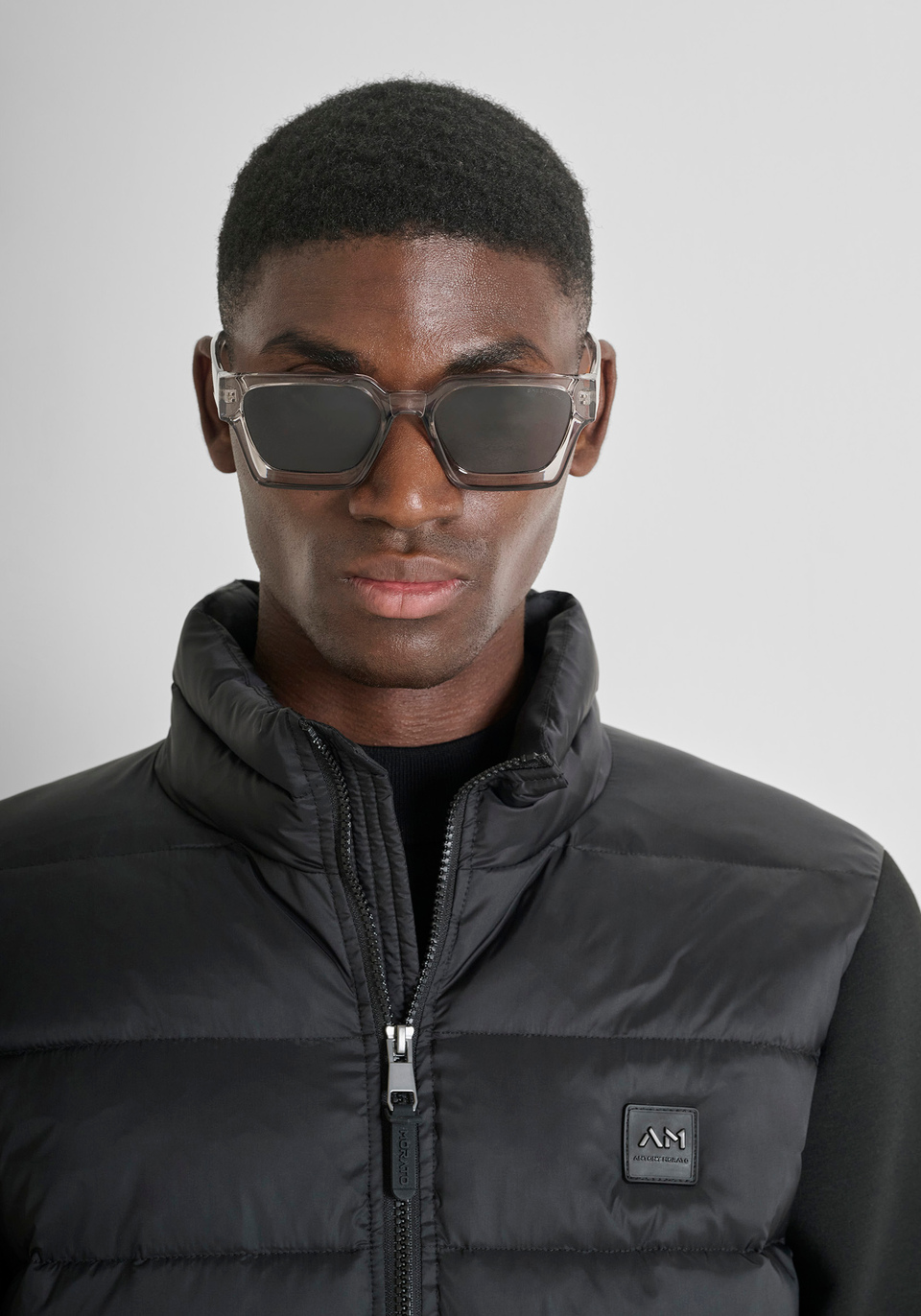 PIUMINO SLIM FIT IN TESSUTO LUCIDO CON ECO-IMBOTTITURA DUPONT SORONA - Antony Morato Online Shop