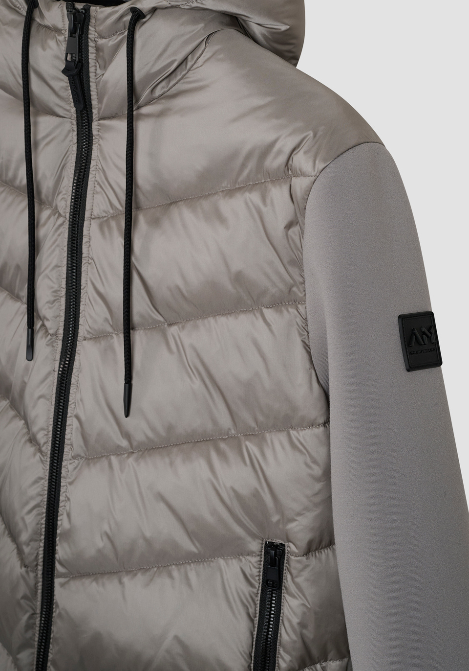 SLIM FIT JACKE MIT ÖKO-POLSTERUNG DUPONT SORONA UND STRICK-ÄRMELN - Antony Morato Online Shop