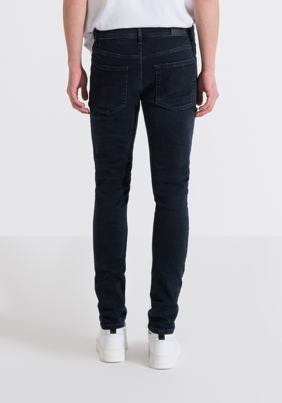 "OZZY" TAPERED FIT JEANS IN STRETCH DENIM WITH DARK WASH - Antony Morato Online Shop