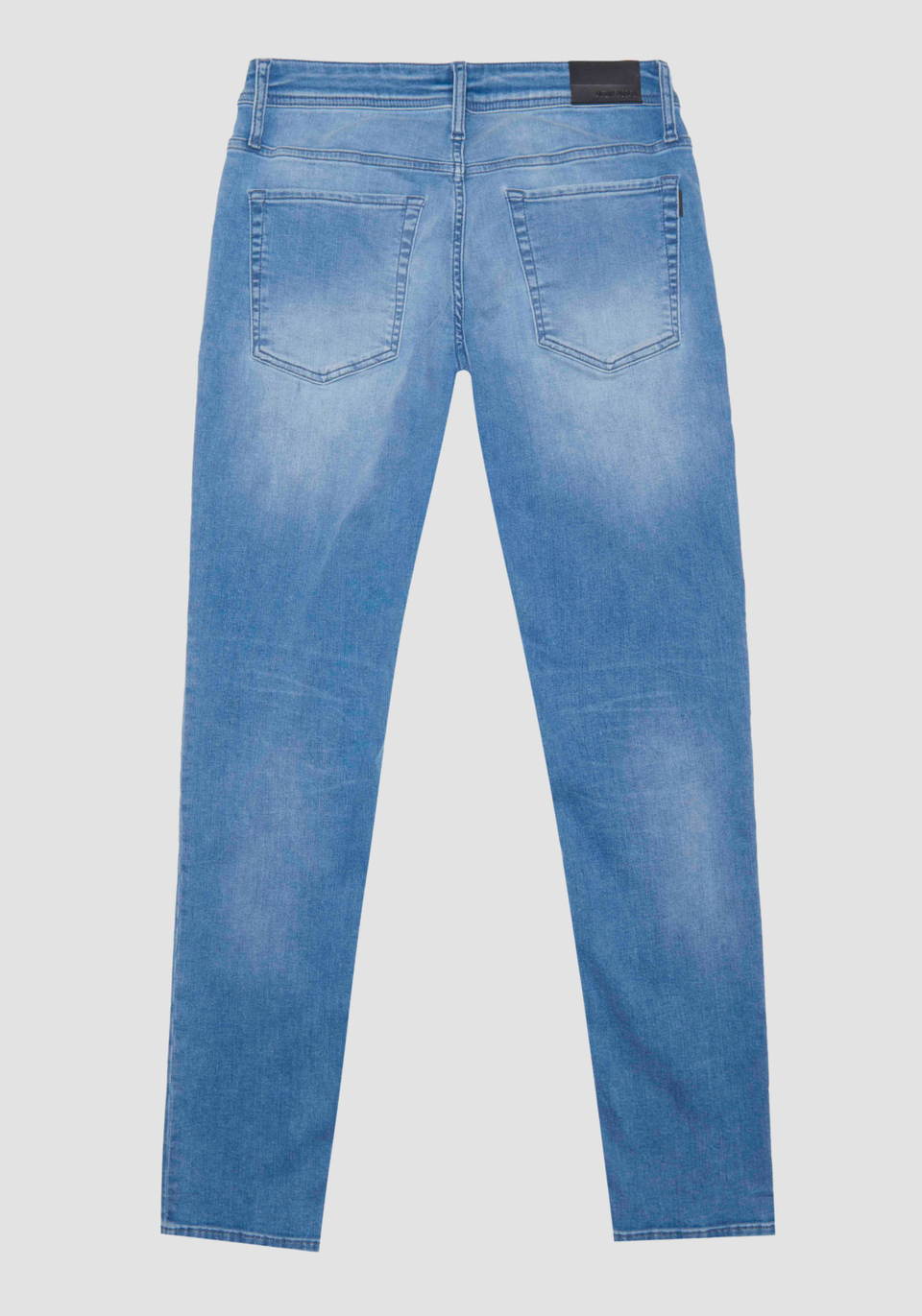 "OZZY" TAPERED FIT JEANS IN MID BLUE POWER STRETCH DENIM - Antony Morato Online Shop