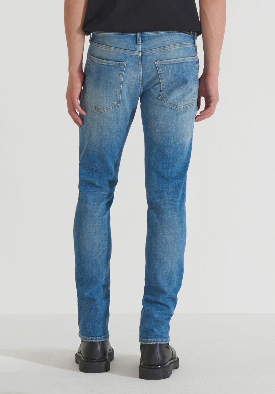 JEAN « OZZY » TAPERED FIT EN DENIM VINTAGE BLEU - Antony Morato Online Shop