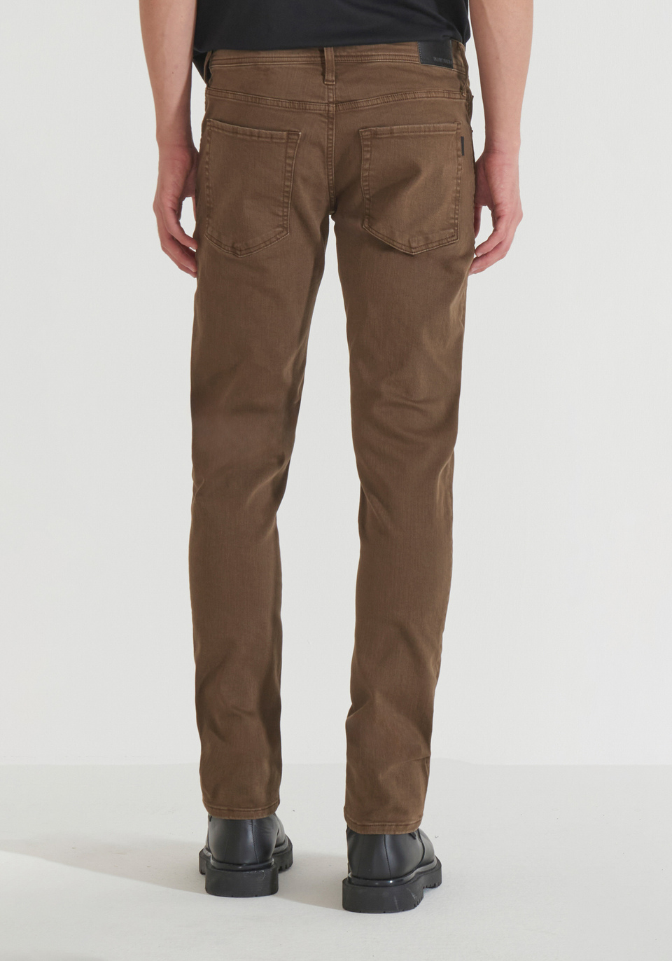 JEANS TAPERED FIT „OZZY“ AUS MEHRFARBIGEM VINGE-DENIM - Antony Morato Online Shop