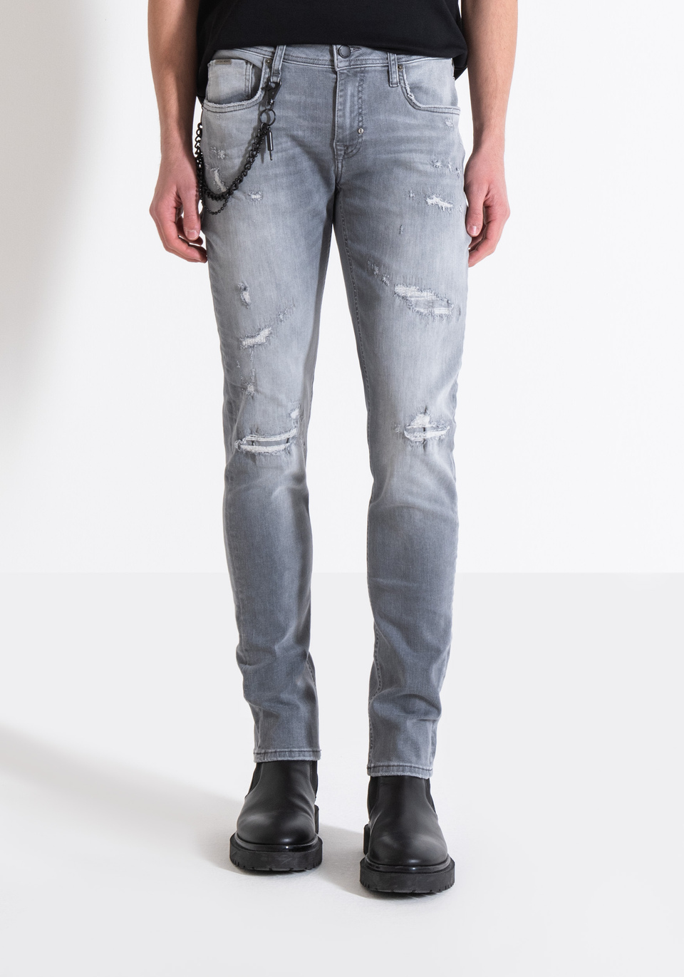 IGGY TAPERED FIT JEANS IN STRETCH DENIM WITH METAL CHAIN - Antony Morato Online Shop