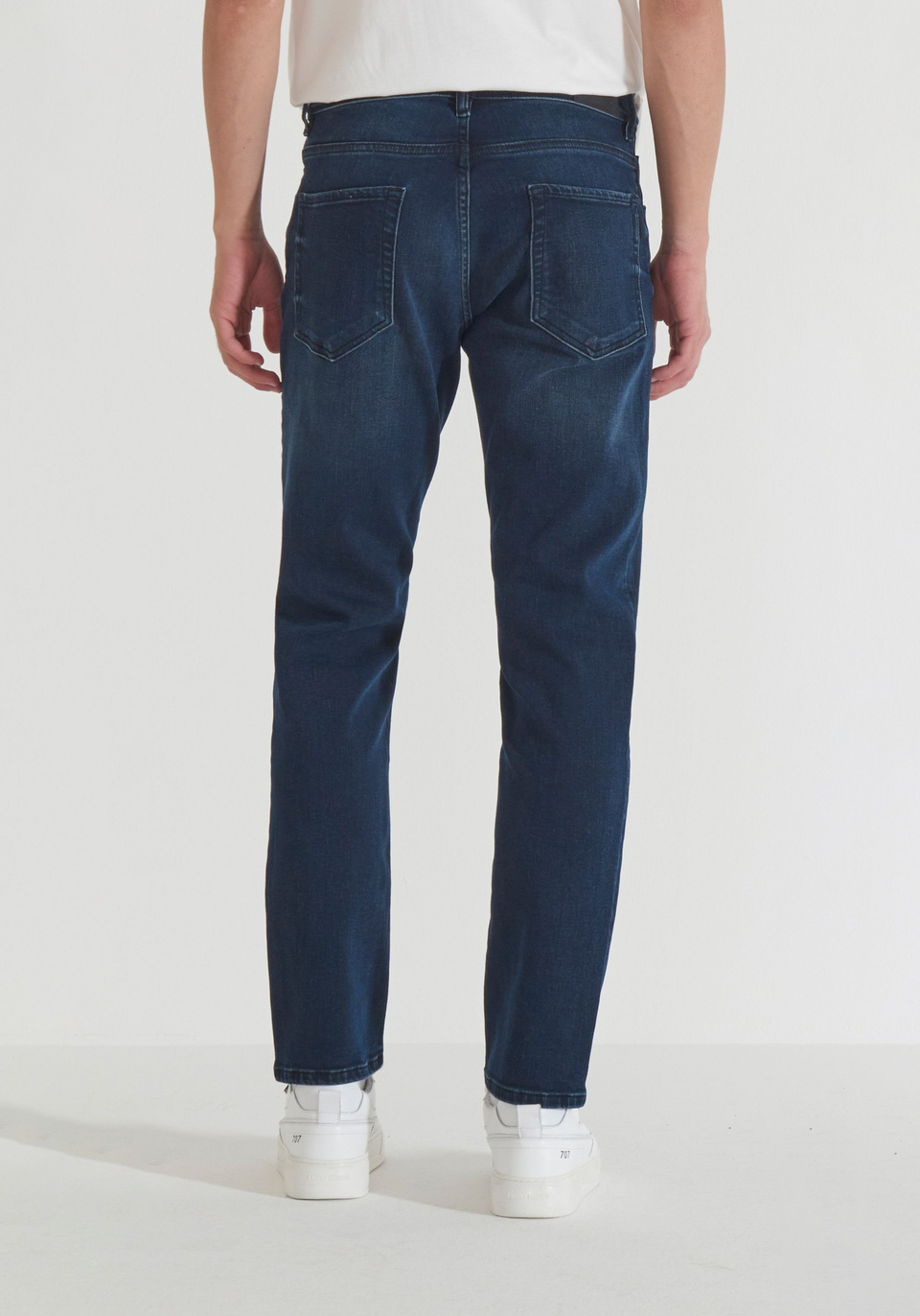 "CLEVE" SLIM STRAIGHT FIT JEANS IN DARK BLUE DENIM - Antony Morato Online Shop