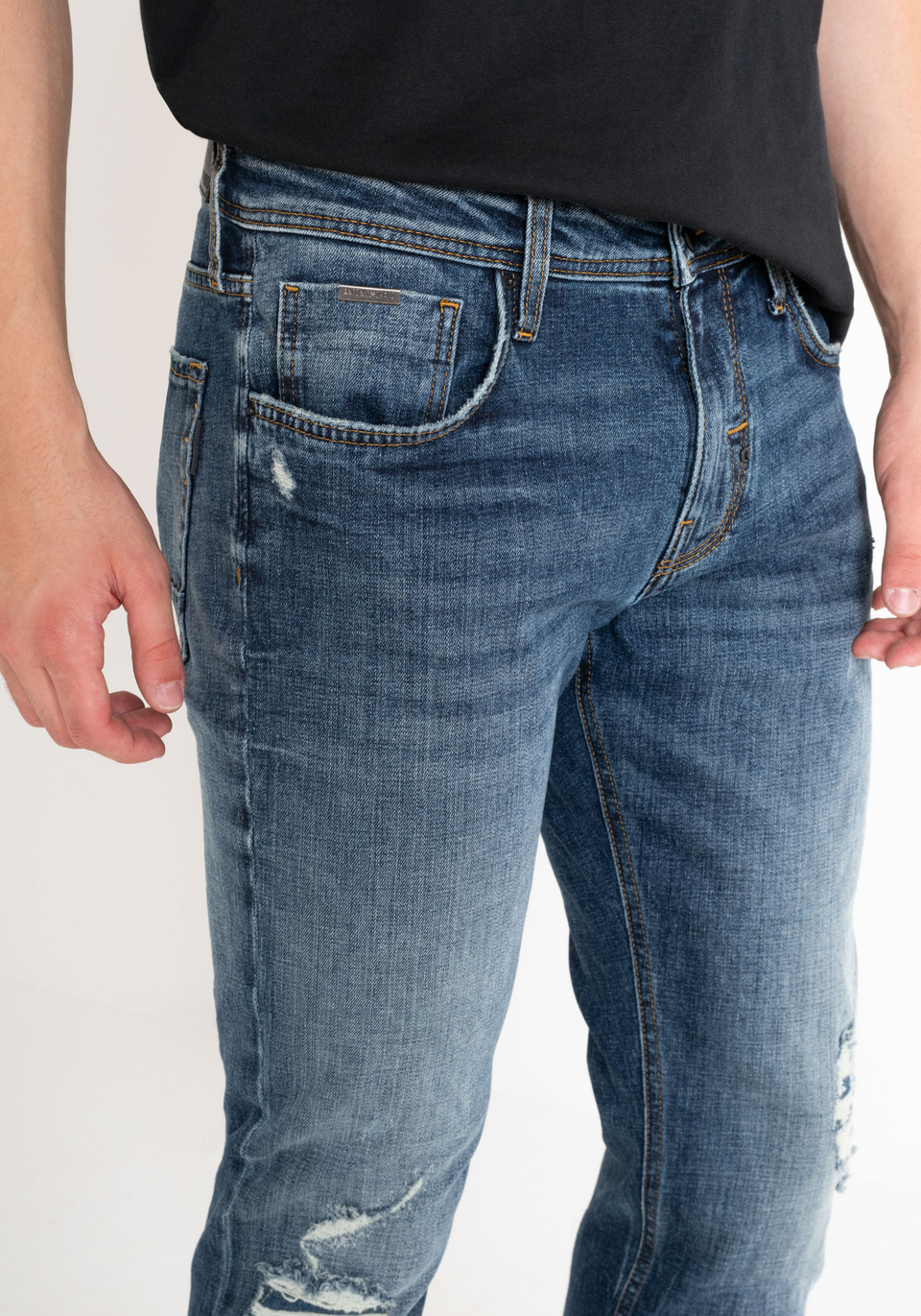 JEANS "KURT" COMFORT TAPERED FIT IN DENIM EFFETTO VINTAGE - Antony Morato Online Shop