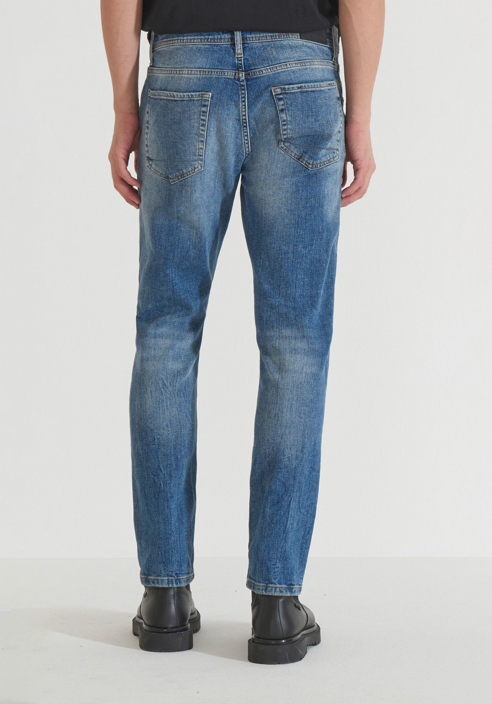 JEAN « KURT » TAPERED FIT CONFORTABLE EN DENIM AUTHENTIQUE BLEU - Antony Morato Online Shop