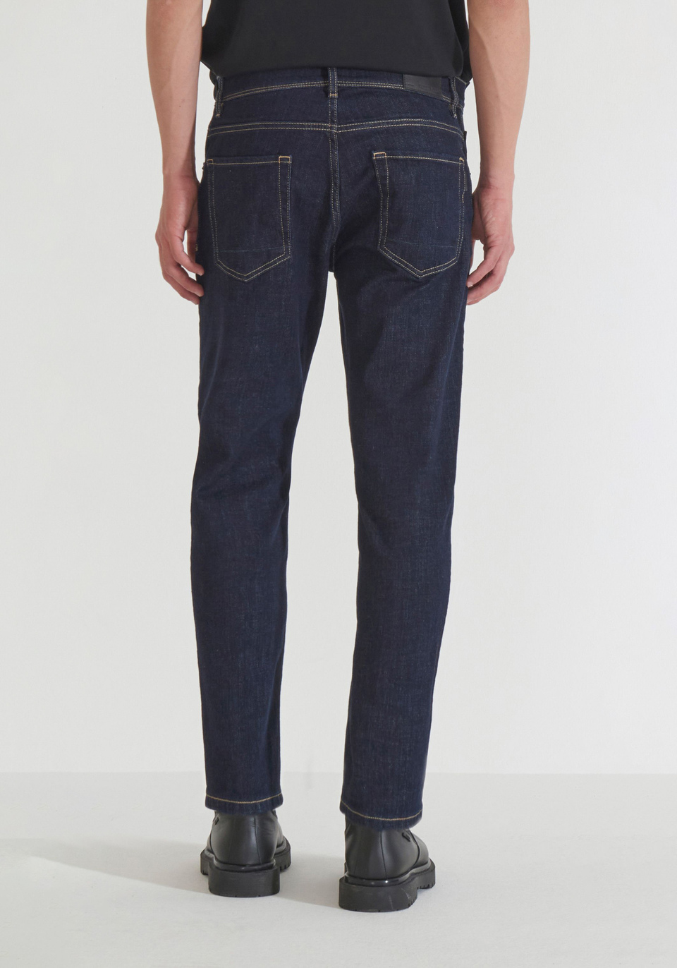 JEAN « KURT » TAPERED FIT CONFORTABLE EN DENIM AUTHENTIQUE BLEU - Antony Morato Online Shop