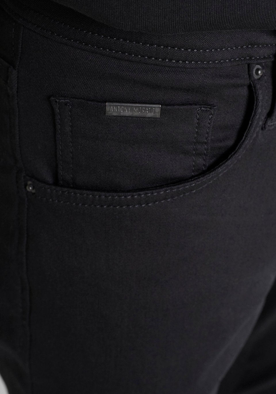 JEANS COMFORT TAPERED FIT "KURT" IN DENIM NERO - Antony Morato Online Shop