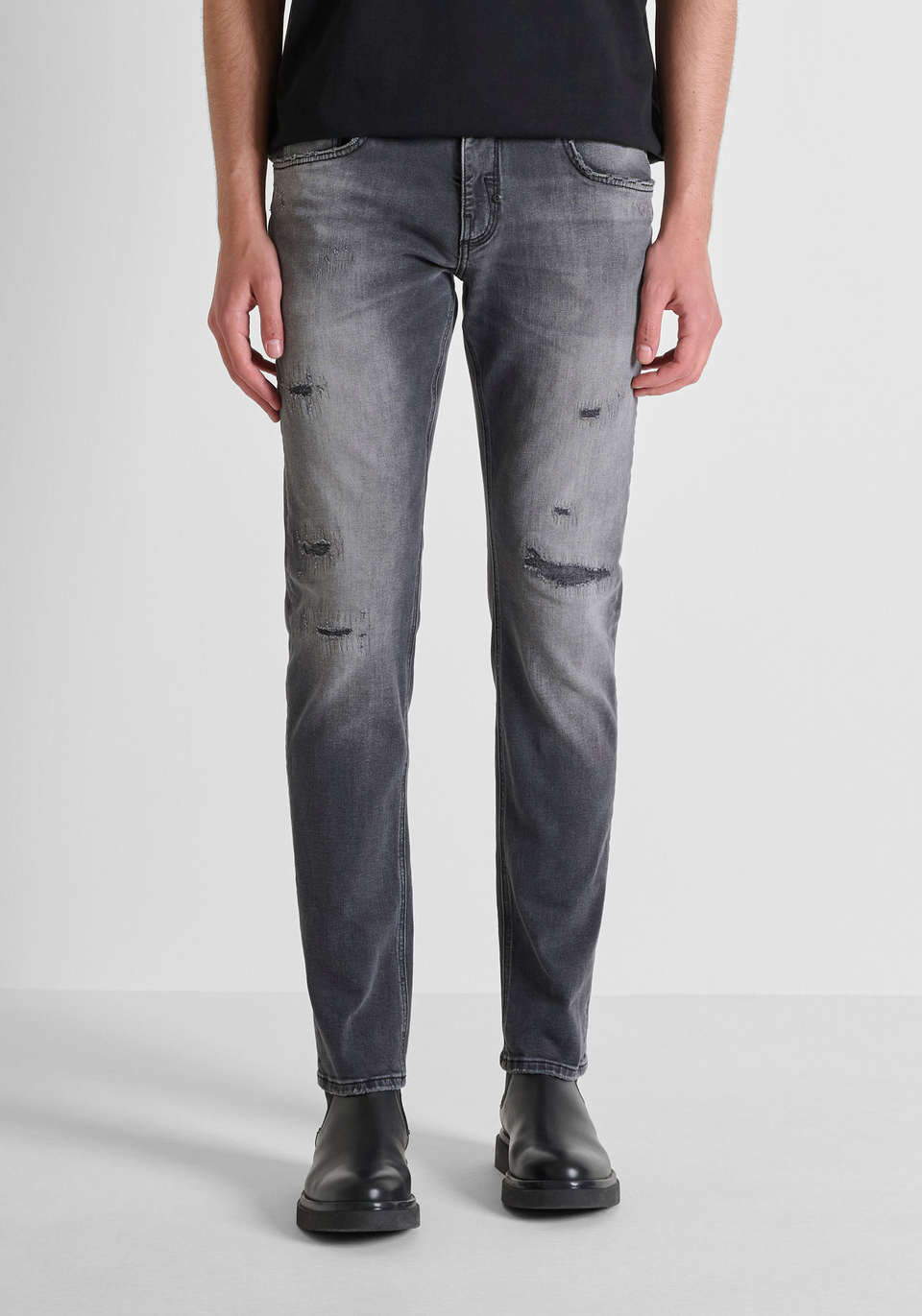 JEANS COMFORT TAPERED FIT "KURT" IN DENIM NERO CON STRAPPI - Antony Morato Online Shop