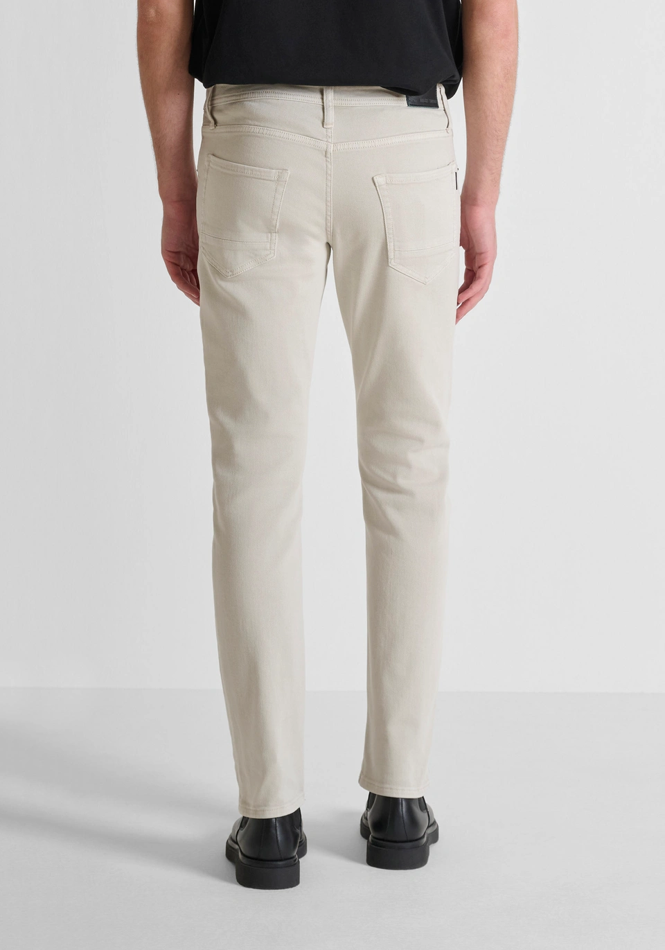 JEANS „KURT“ COMFORT TAPERED FIT AUS FARBIGEM DENIM - Antony Morato Online Shop