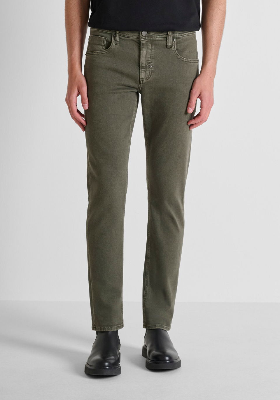JEAN COUPE CONFORT TAPERED « KURT » EN DENIM COLORÉ - Antony Morato Online Shop