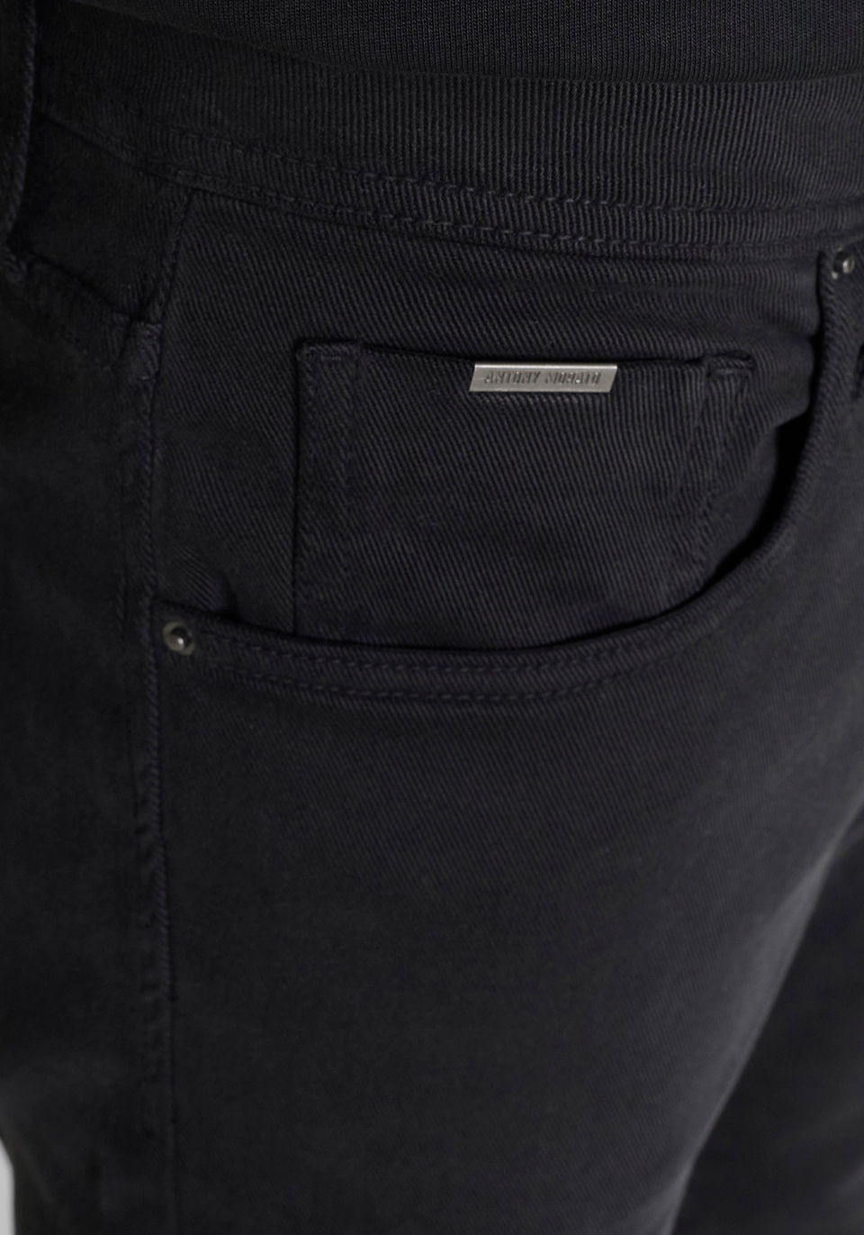 "KURT" COMFORT TAPERED FIT JEANS IN COLORED DENIM - Antony Morato Online Shop