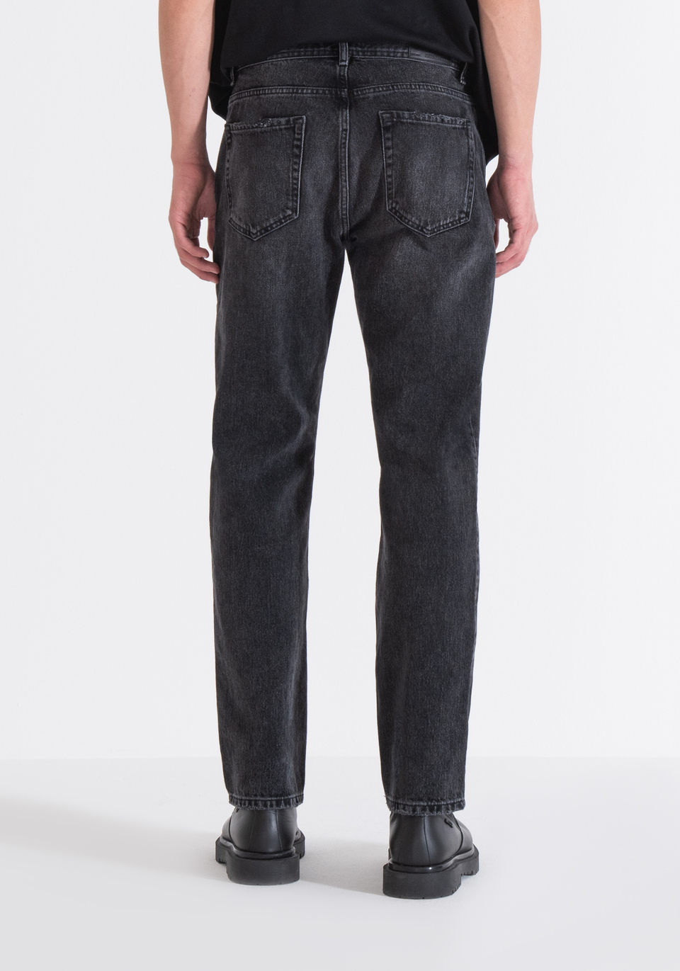JEANS REGULAR STRAIGTH FIT "JOE" IN DENIM NERO CON LAVAGGIO SCURO - Antony Morato Online Shop