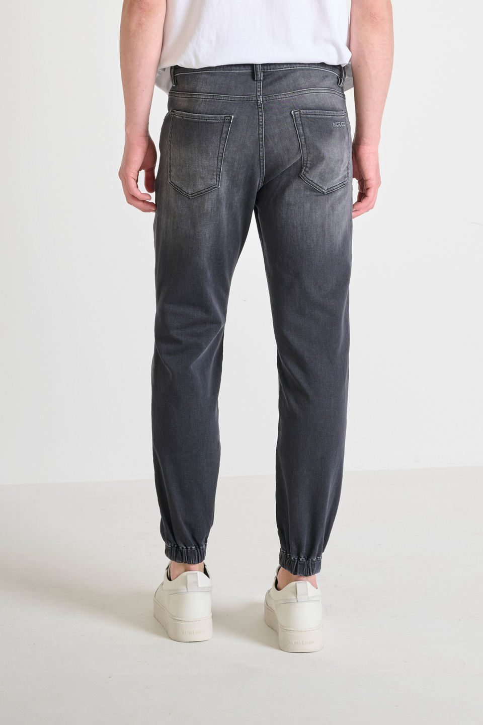 "JAKE" CROPPED FIT SKINNY JEANS WITH DÉLAVÉ EFFECT AND DRAWSTRING - Antony Morato Online Shop