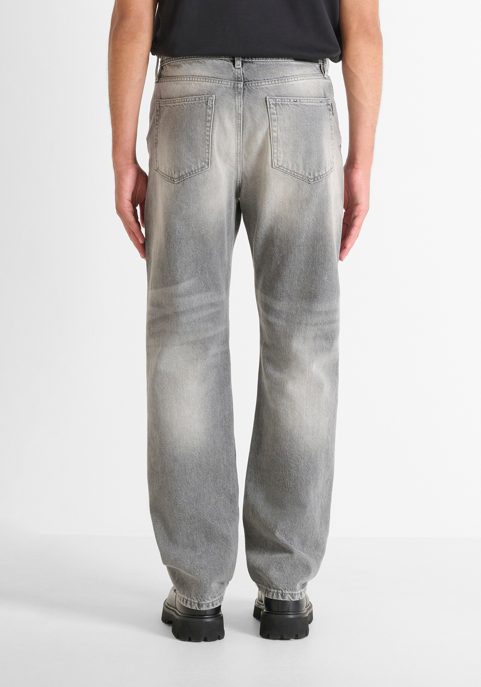 "BRAD" FLARED STRAIGHT FIT JEANS IN BLACK DENIM - Antony Morato Online Shop