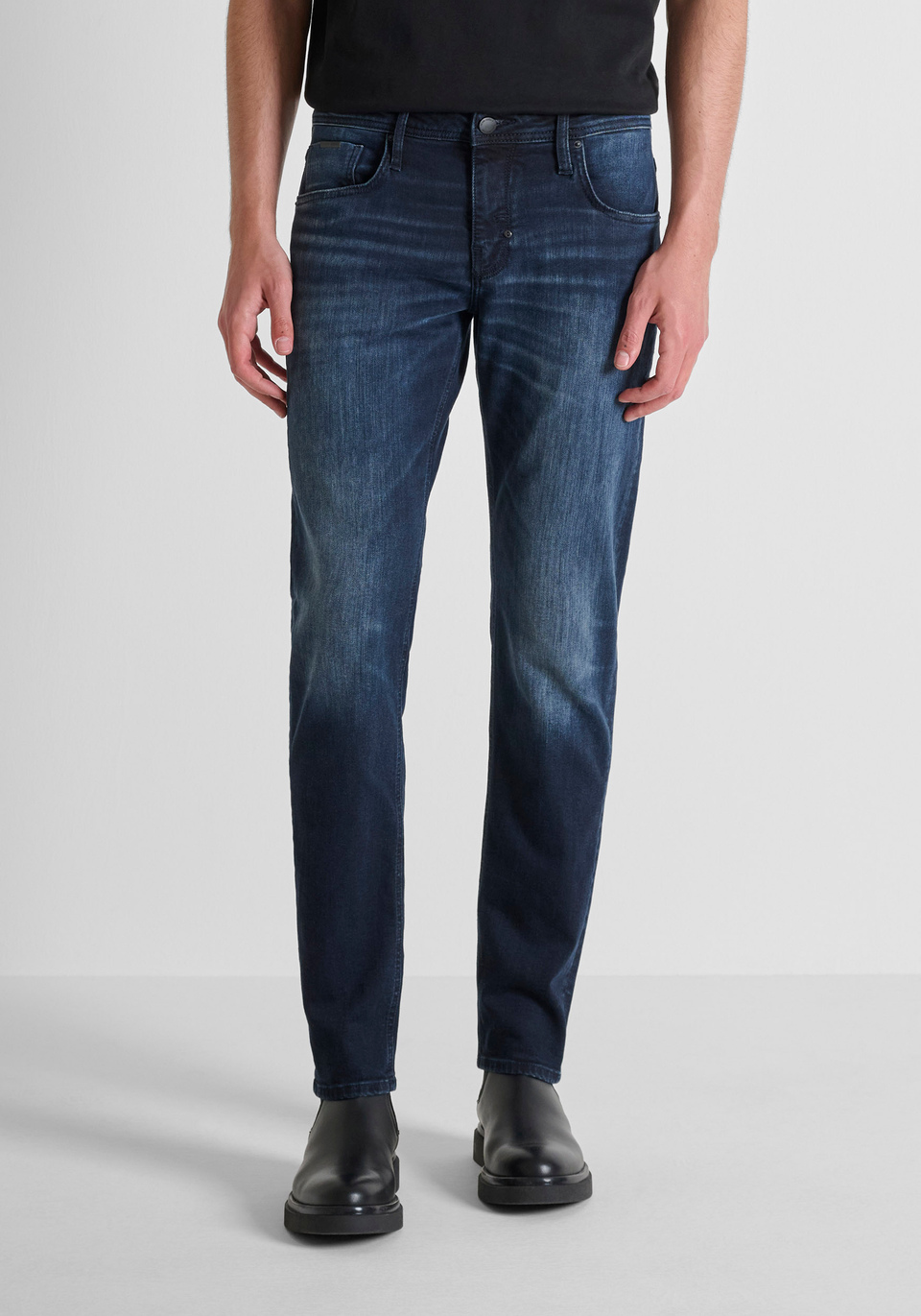 JEAN COUPE CONFORT TAPERED « KURT » EN DENIM NOIR - Antony Morato Online Shop