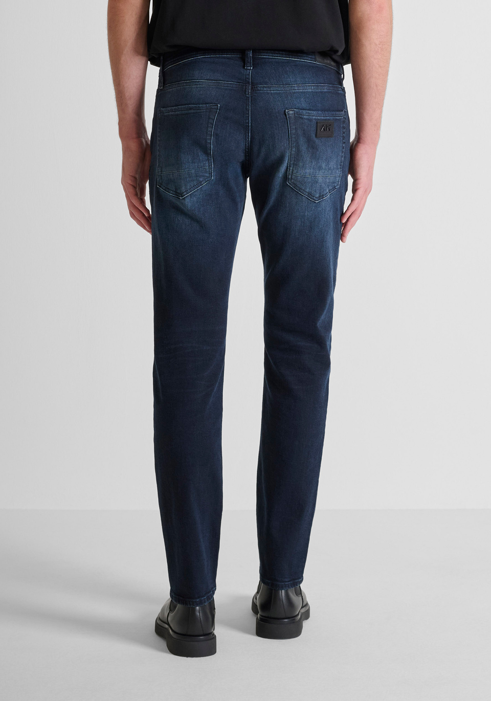 JEAN COUPE CONFORT TAPERED « KURT » EN DENIM NOIR - Antony Morato Online Shop