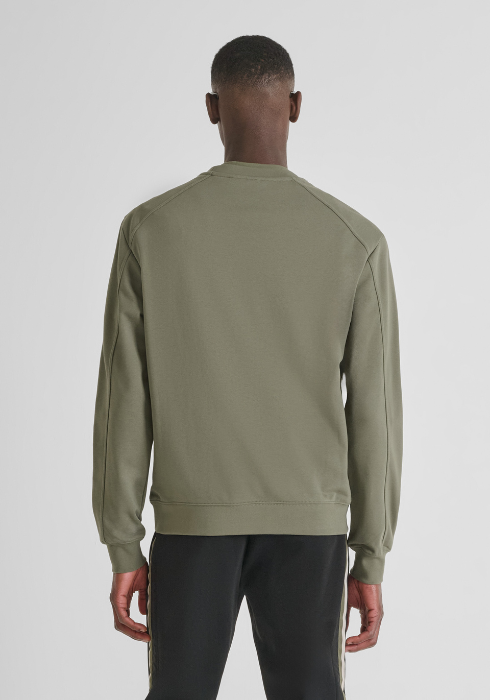 RELAXED FIT CREW-NECK SWEATSHIRT IN SUSTAINABLE COTTON BLEND WITH PRINTED LOGO - Antony Morato Online Shop