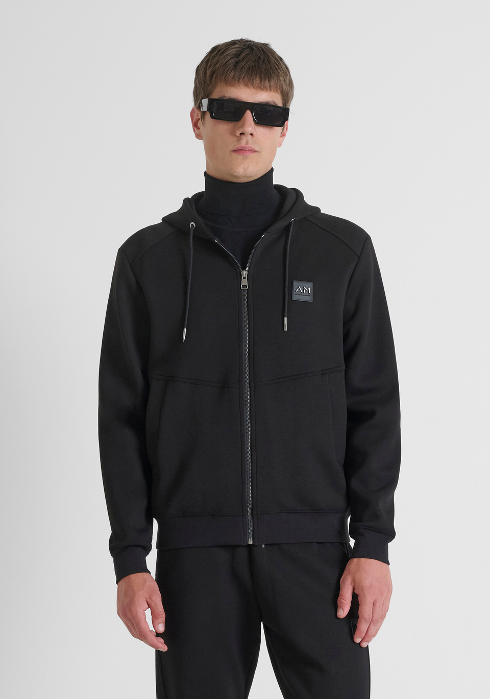 REGULAR FIT ZIP-UP SWEATSHIRT IN STRETCH FABRIC WITH RUBBERISED BADGE LOGO - Antony Morato Online Shop