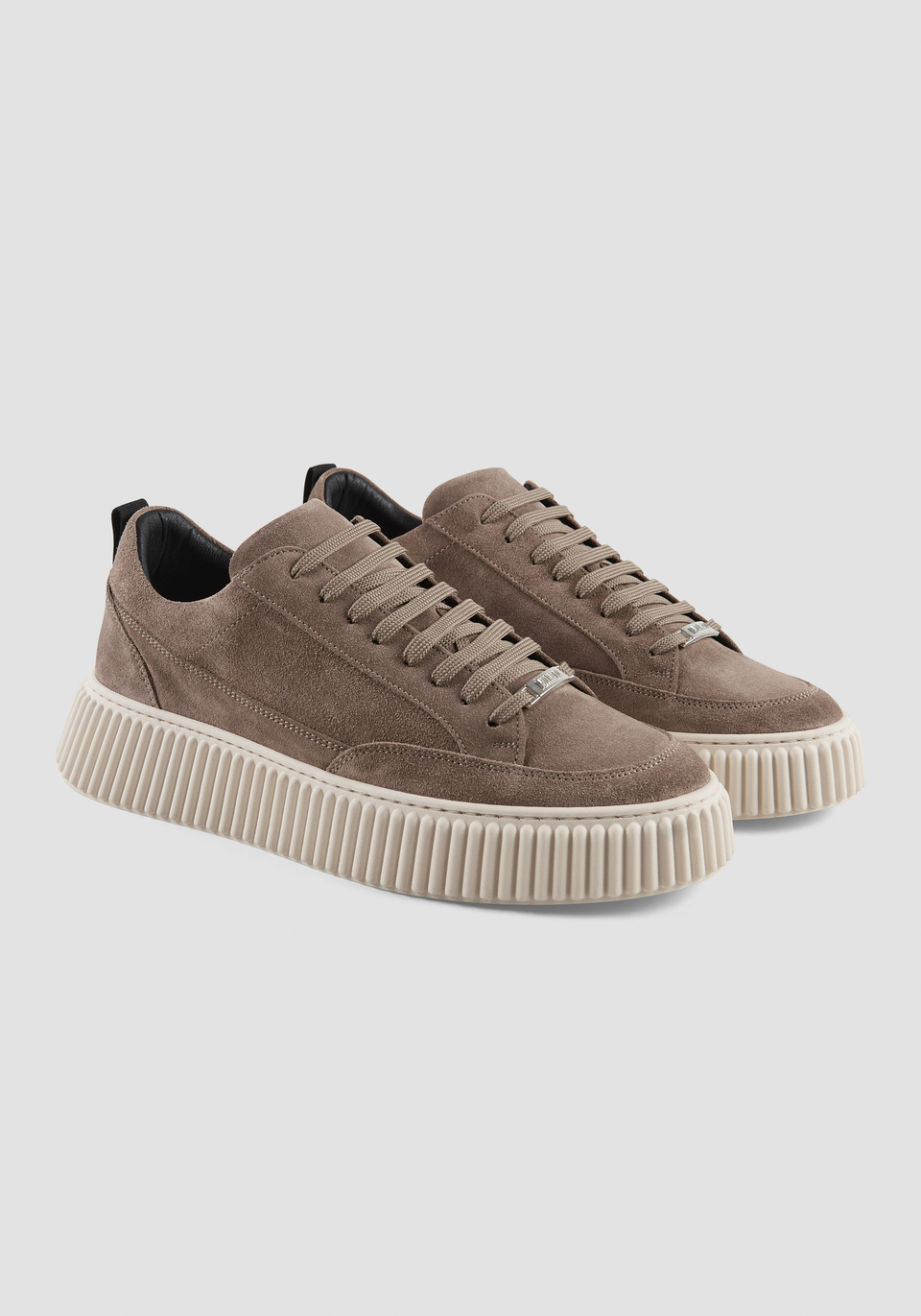 Sneaker onlineshop on sale