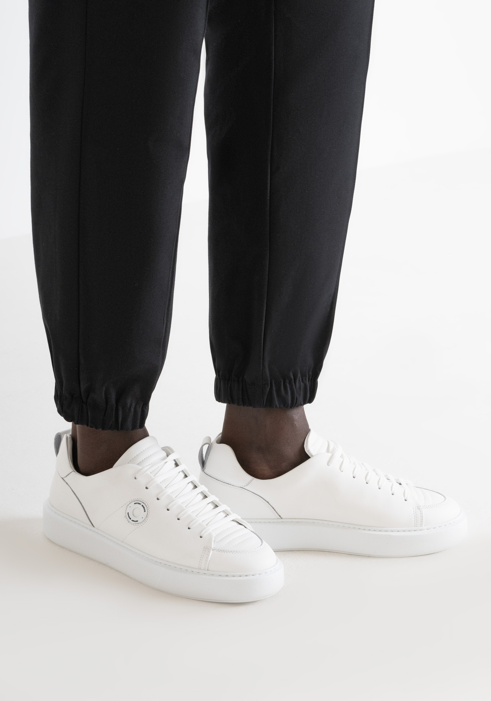 SNEAKERS „AIL“ AUS WEISSEM LEDER - Antony Morato Online Shop