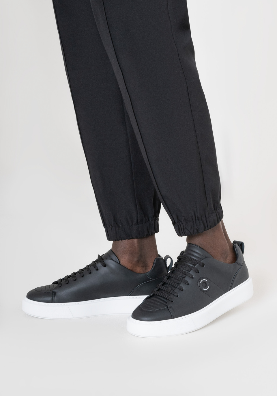 SNEAKERS „AIL“ AUS SCHWARZEM LEDER - Antony Morato Online Shop