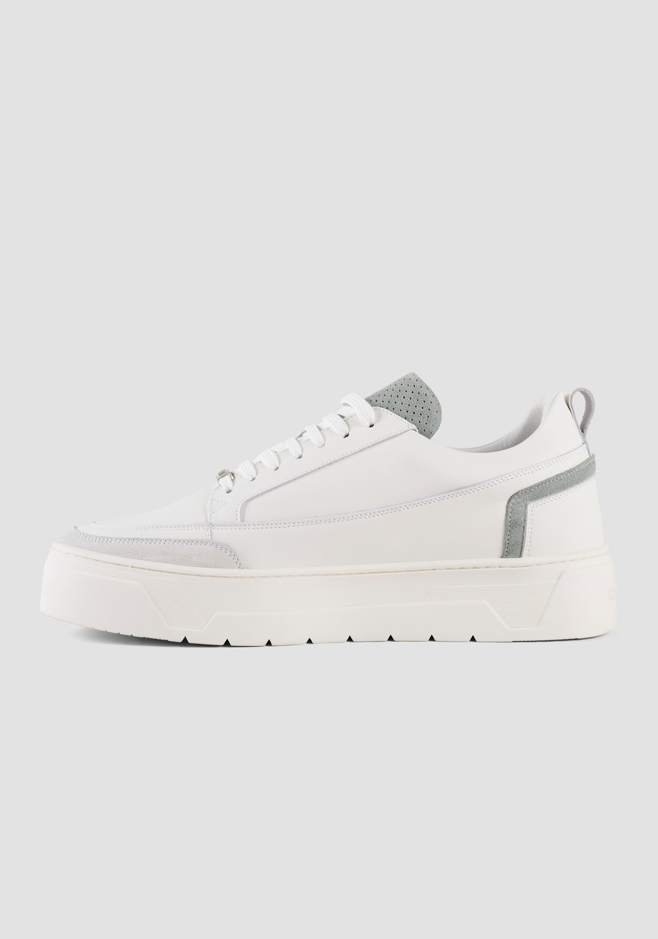 "FLINT" LOW-TOP TRAINERS IN LEATHER WITH CONTRASTING SUEDE DETAILS AND LOGO PLAQUE - Antony Morato Online Shop