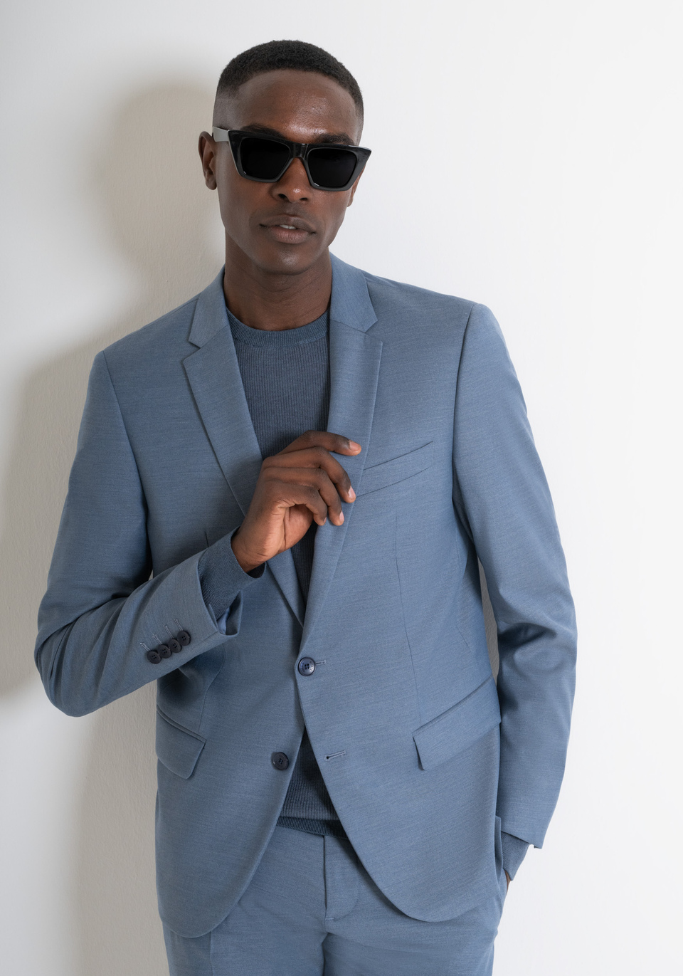 JACKE „BONNIE“ SLIM FIT AUS HELLBLAUEM VISKOSE-MISCHGEWEBE - Antony Morato Online Shop