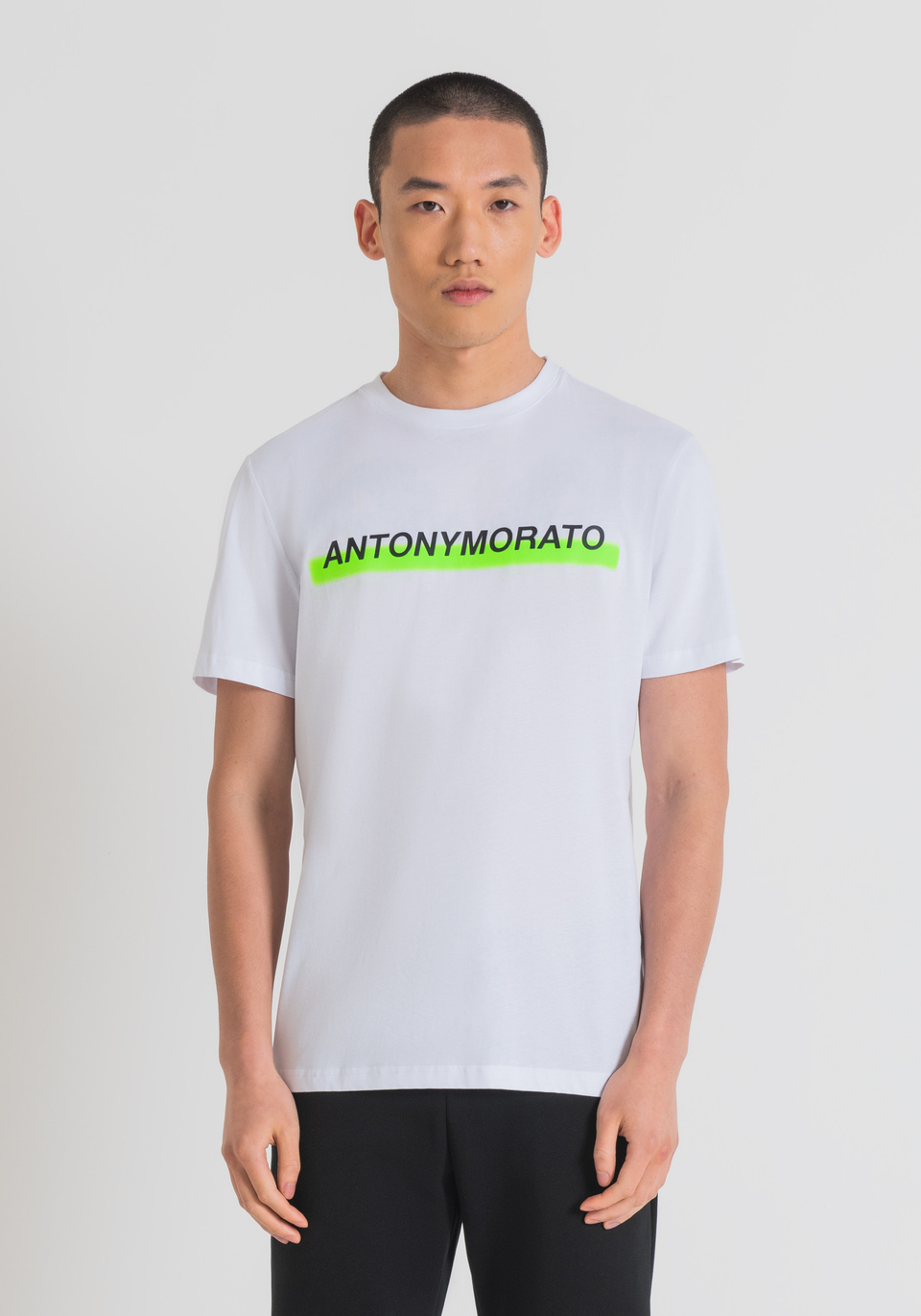 T-SHIRT REGULAR FIT AUS BAUMWOLLE MIT GUMMIERTEM LOGO-PRINT - Antony Morato Online Shop