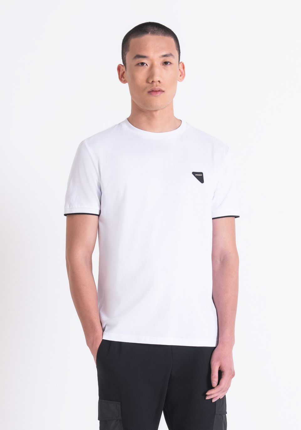 100 COTTON SLIM FIT T SHIRT WITH LOGO PATCH Antony Morato