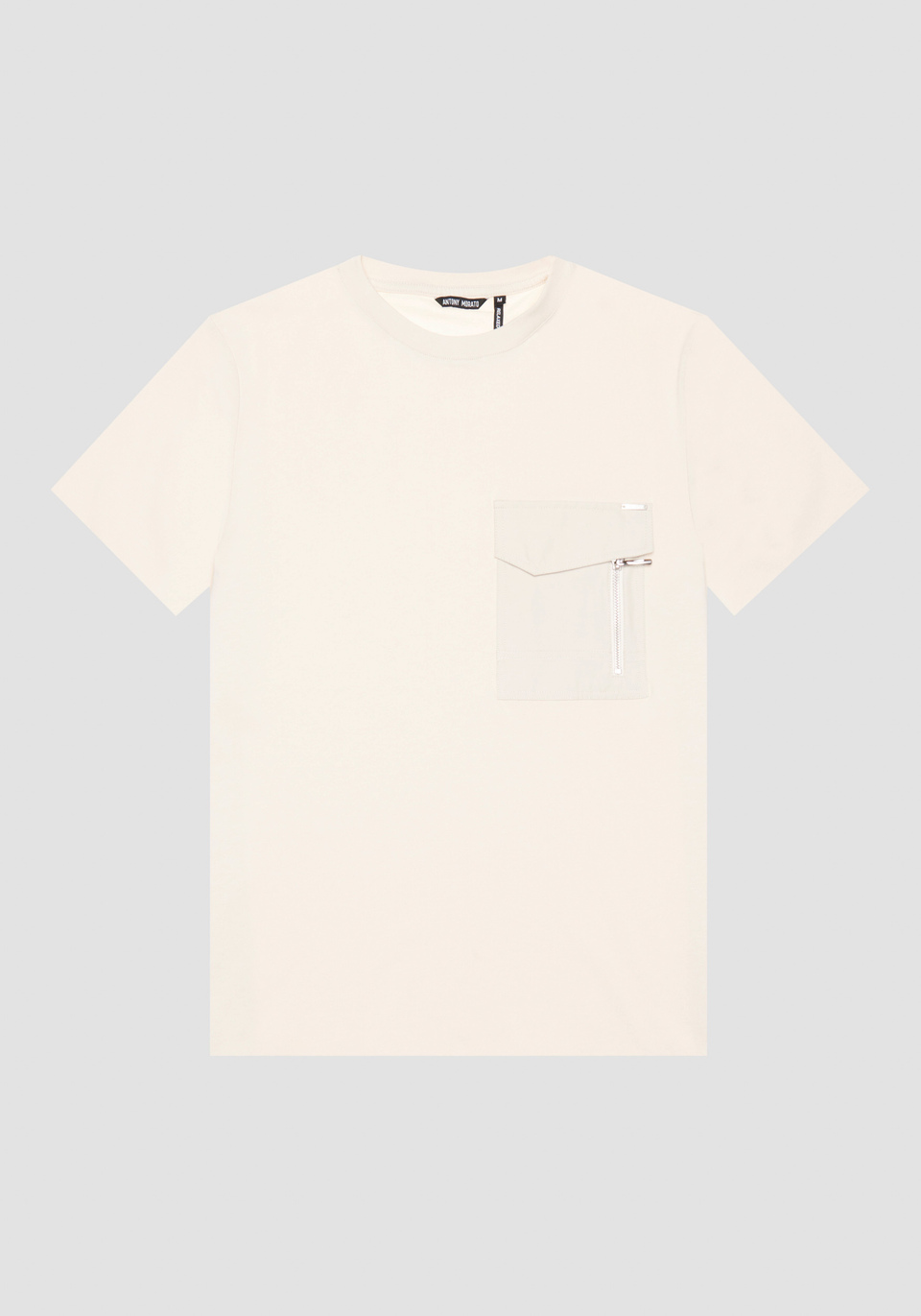 RELAXED FIT T-SHIRT IN COTTON JERSEY WITH POCKET AND LOGO PLAQUE - Antony Morato Online Shop