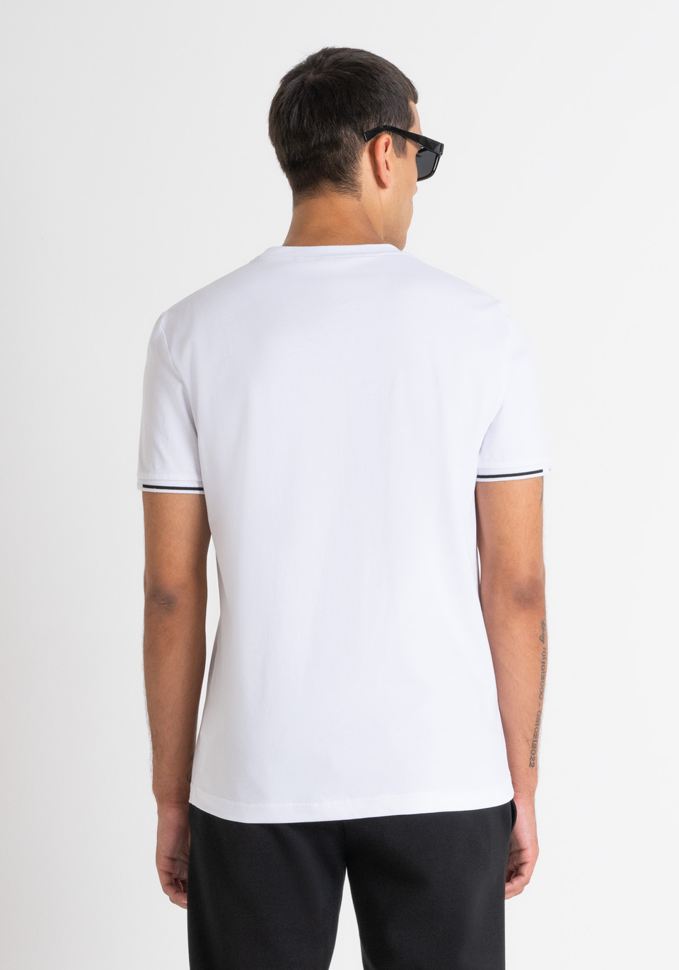 POLO T-SHIRT SLIM FIT IN PIQUET DI COTONE BIANCO E LOGO TIGRE GOMMATO - Antony Morato Online Shop