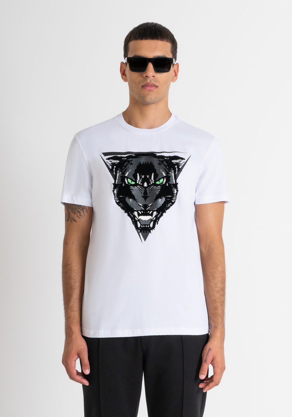 CAMISETA REGULAR FIT DE JERSEY DE ALGODON BLANCO CON ESTAMPADO DE PANTERA Antony Morato