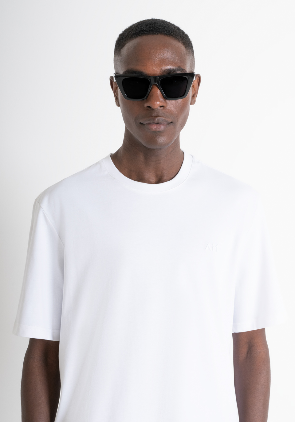 Structured shoulder t shirt shop