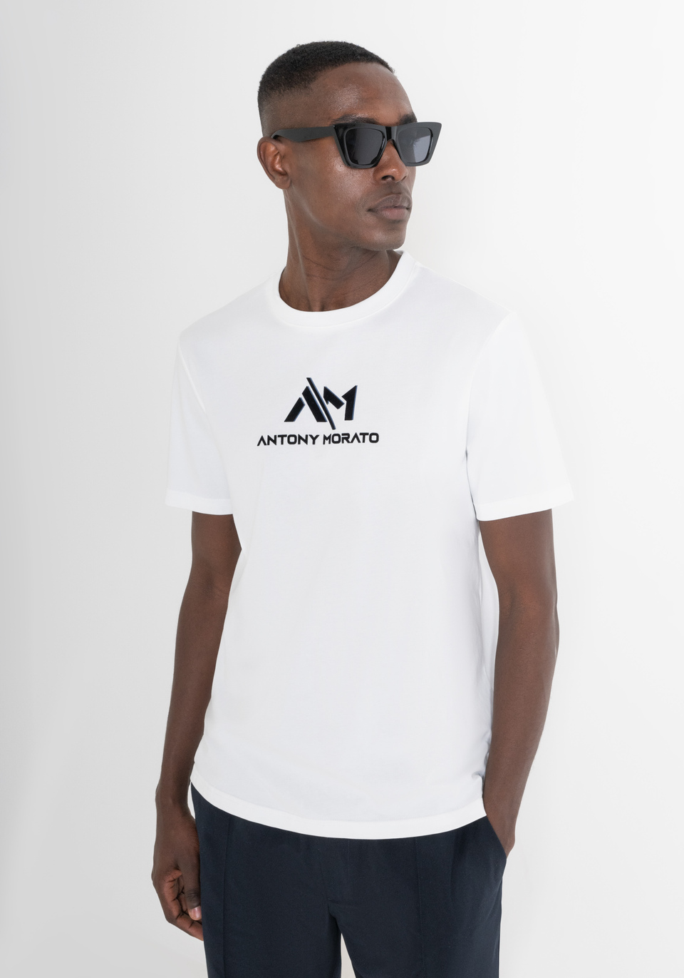 REGULAR FIT T-SHIRT IN WHITE COTTON JERSEY WITH LOGO - Antony Morato Online Shop