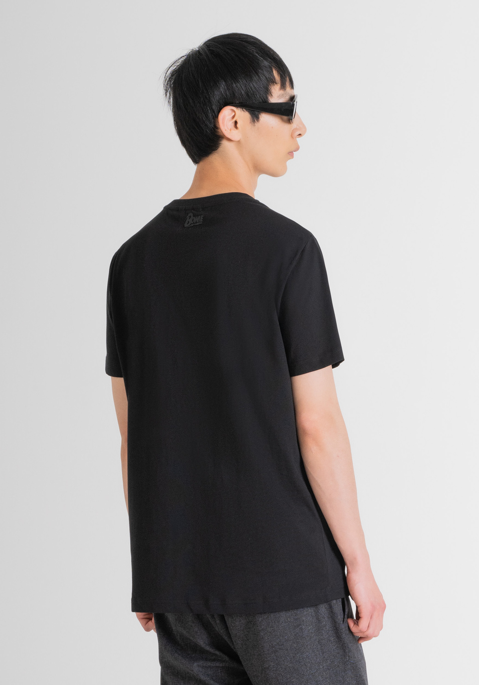 REGULAR FIT T-SHIRT IN BLACK COTTON JERSEY WITH "DAVID BOWIE" PRINT - Antony Morato Online Shop