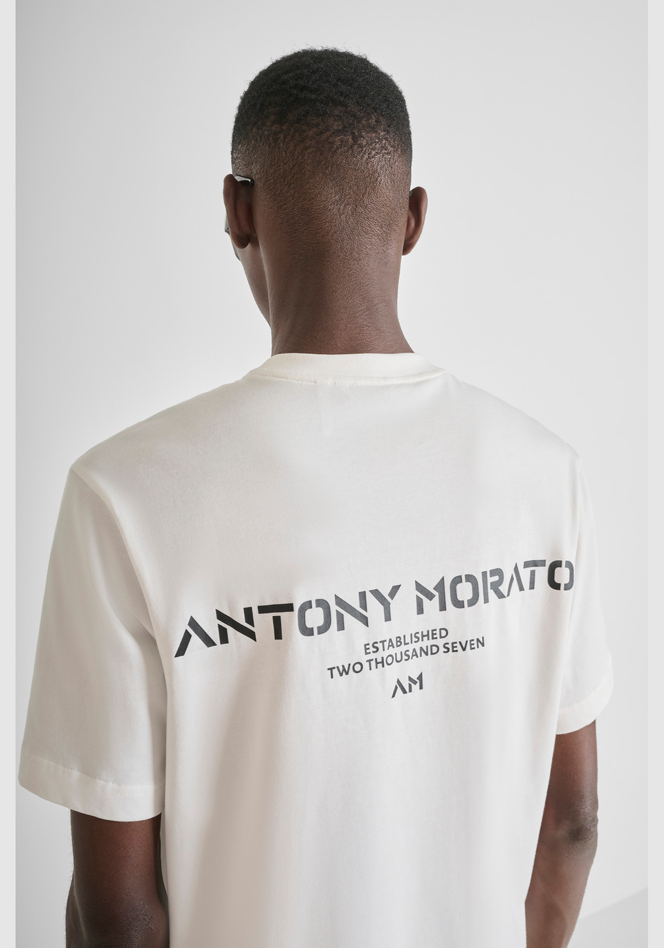RELAXED FIT T-SHIRT IN COTTON WITH CONTRAST LOGO ON BACK - Antony Morato Online Shop