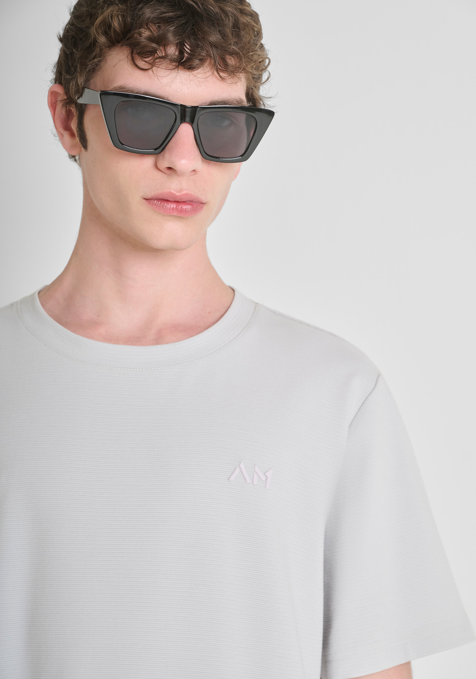 CAMISETA RELAXED FIT EN MEZCLA ALGODÓN CON LOGO BORDADO - Antony Morato Online Shop