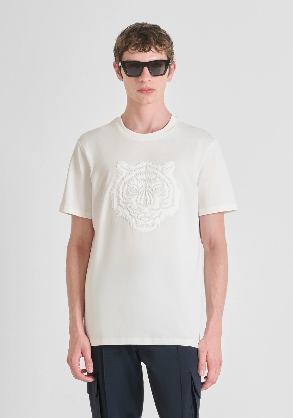 REGULAR FIT T-SHIRT IN COTTON JERSEY WITH RUBBERIZED TIGER PRINT - Antony Morato Online Shop