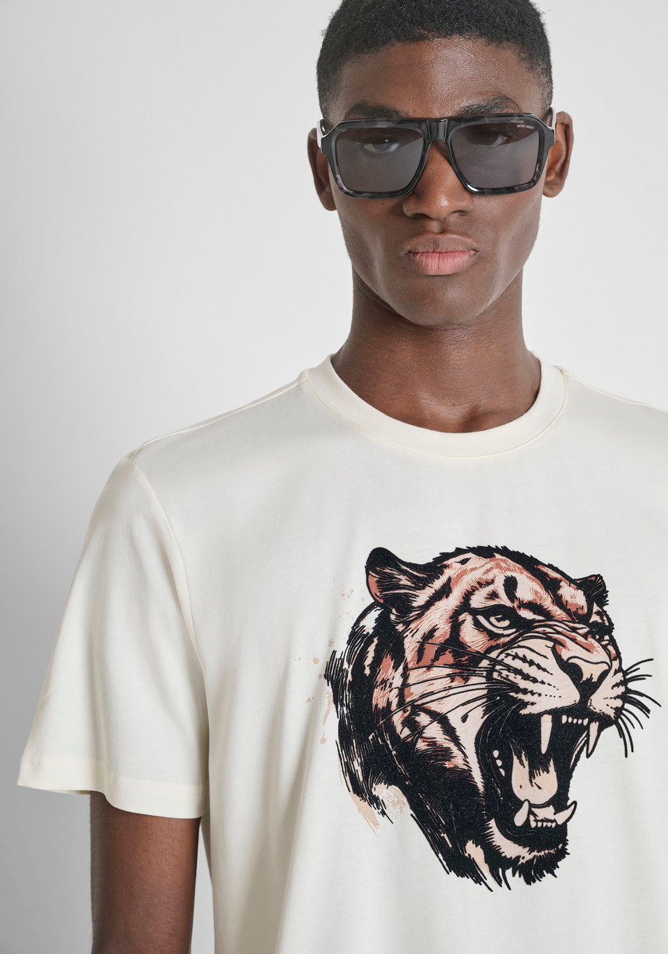 REGULAR-FIT T-SHIRT IN COTTON JERSEY WITH PRINT | Antony Morato