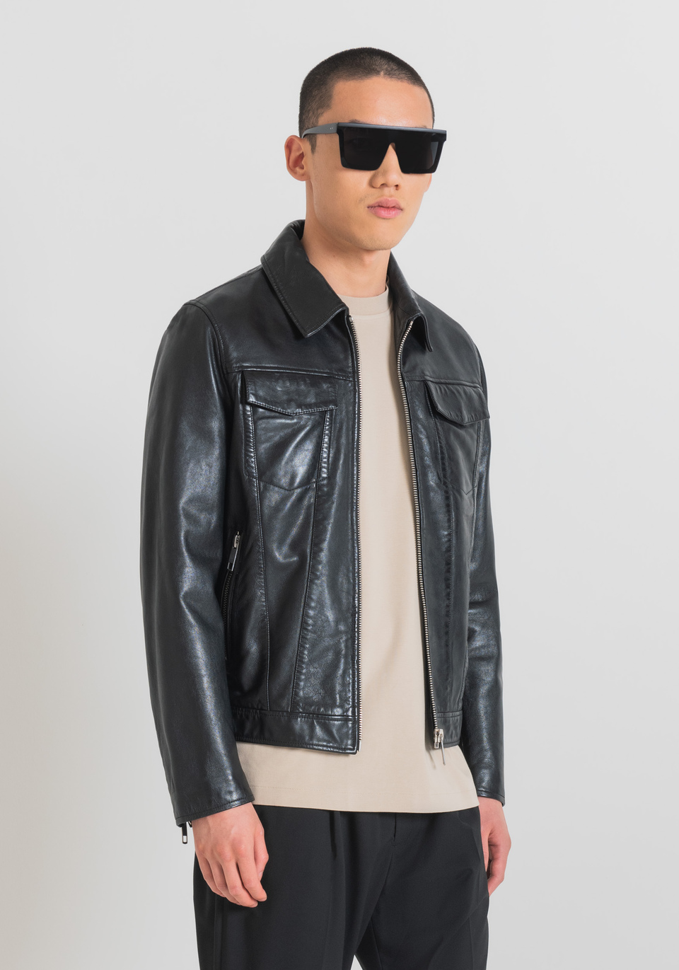 SLIM FIT JACKET IN GENUINE LEATHER WITH SHIRT COLLAR | Antony Morato