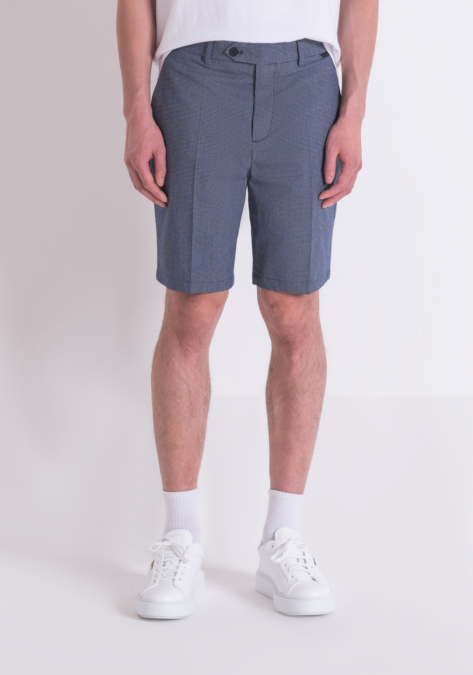 SLIM FIT "MARK" SHORTS IN ARMORED STRETCH COTTON TWILL - Antony Morato Online Shop