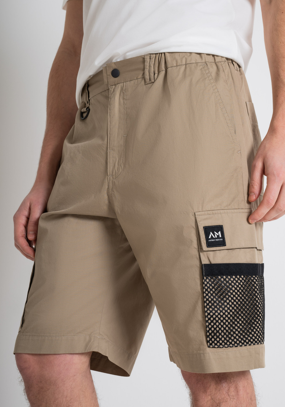 REGULAR FIT COTTON TWILL SHORTS WITH LOGO PATCH - Antony Morato Online Shop