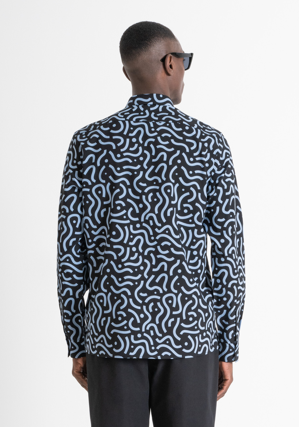 CHEMISE « BARCELONA » REGULAR FIT COUPE DROITE EN VISCOSE MÉLANGÉE AVEC MOTIF - Antony Morato Online Shop