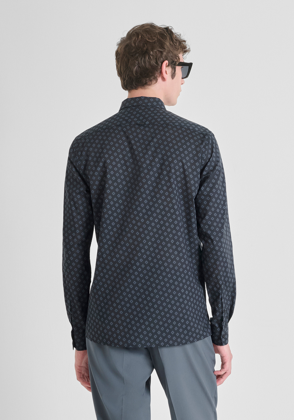 REGULAR STRAIGHT FIT "BARCELONA" COTTON BLEND SHIRT IN ABSTRACT PRINT - Antony Morato Online Shop