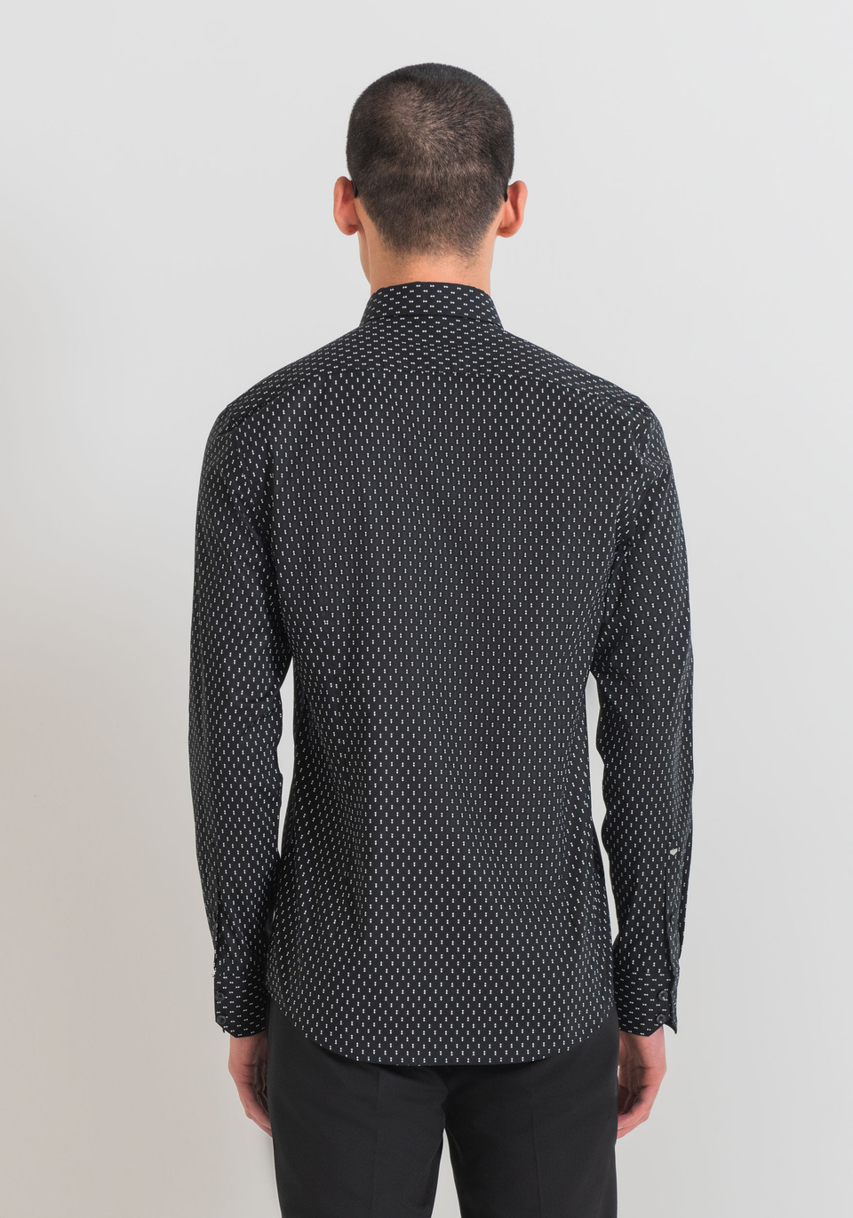 "NAPOLI" SLIM FIT SHIRT IN SOFT-FEEL COTTON WITH ALL-OVER MICRO PRINT - Antony Morato Online Shop